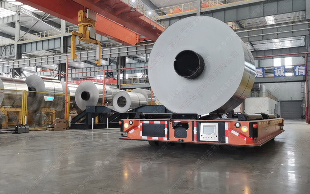 智能AGV搬運(yùn)車越來(lái)越多的被制造生產(chǎn)行業(yè)采用